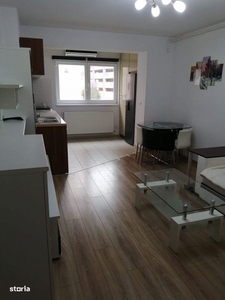 Apartament 3 camere, decomandat, 75 mp utili, balcon, zona Cetatii