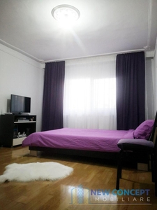 Apartament de vanzare 2 camere decomandate zona Frumoasa