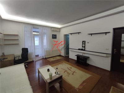 Vanzare garsoniera in vila Dorobanti total renovat cu CT