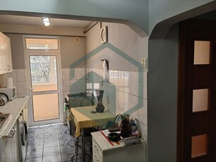 Apartament, 2 camere, decomandat, et. intermediar, zona centrala, Deva