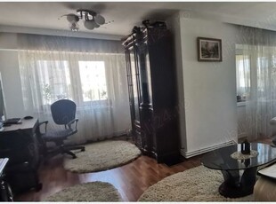 apartament 3 camere decomandat, bloc Nistru