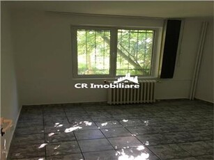 Apartament 3 camere Iancului pretabil pentru firma