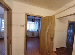 Apartament 3 camere Podu Ros-Piata Nicolina