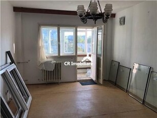 Apartament 3 camere, Politehnica