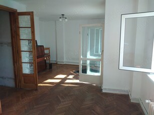 Pret: 150.000euro! Apartament 5 camere 150mp, et 4+5, Timisoara, zona Casa Tineretului, neamenajat