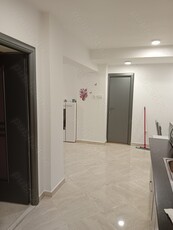 Vând apartament (spațiu comercial