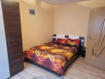 Apartament de inchiriat cu 2 camere- Zona Podul de Piatra