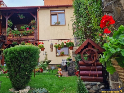 Rezidential deosebit recomandat si pentru doua familii, Codlea, Brasov