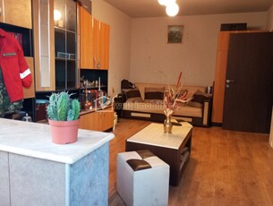 De vanzare apartament cu 2 camare decomandat Manastur