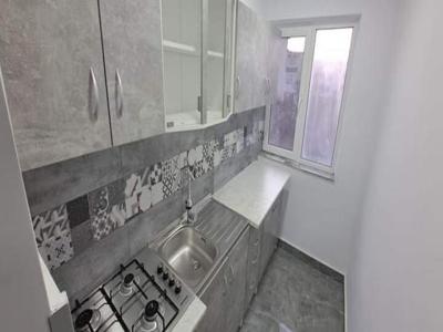 Apartament cu 2 camere, renovat