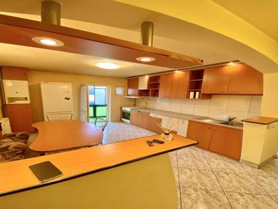Apartament de vanzare cu 4 camere, Marasti central -