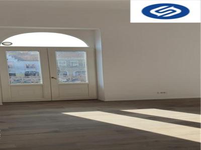 Apartament semidecomandat de vanzare, cu 4 camere, in zona Centrala, Cluj-Napoca S14778