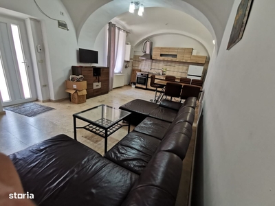 Apartament 2 camere, renovat, Central