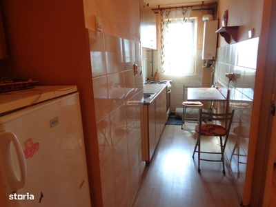 Apartament 3 camere km5 zona Veterani