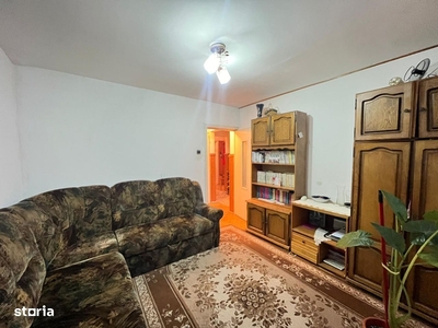 Apartament 3 camere dec. 75mp| Bloc reabilitat | Boxa | Str.Bucuresti