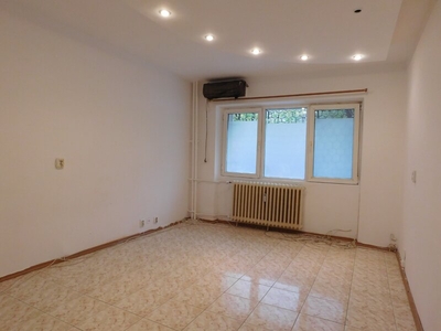 Apartament 3 camere Vergului, Scoala Gim. Nr. 66