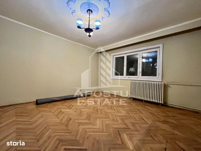 Apartament cu 3 camere, centrala proprie, zona Girocului