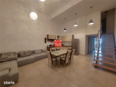 OCAZIE!!! Apartament cu 5 camere renovat, cu vedere spre Bv. Revolutie