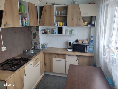 Apartament cu 2 cam SemiDecomandat in Podu Ros intr-un bloc fara risc