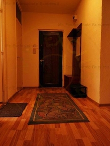 Inchiriere apartament 3 camere - Mihai Bravu (Mall Vitan) 400 euro