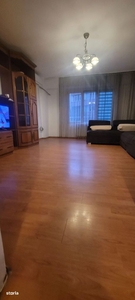 Apartament cu 3 camere, 54 mp, Strada Șesul de Sus