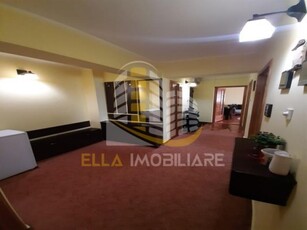 Apartament 3 camere zona Farmacia Husac