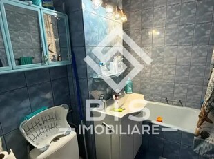 Apartament 4 camere zona Sensul Vechi