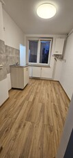 Apartament 2 camere decomandat etajul 2 Centrul Civic