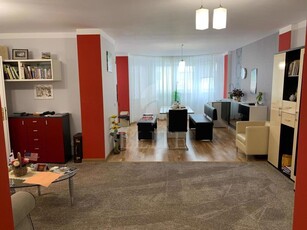 Apartament 3 camere in zona CALEA TURZII