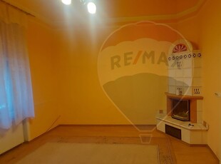 Apartament 3 camere vanzare in casă vilă Bihor, Oradea, Ultracentral