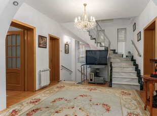 Apartament 4 camere vanzare in casă vilă Bucuresti, Dorobanti