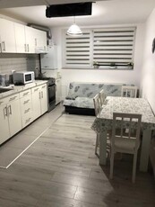 Apartament cu 3 camere in Foresti.