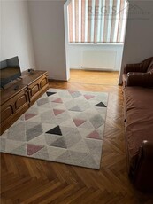 Apartament de 3 camere cu loc de parcare pe Codrii Cosminului