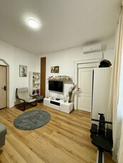 SUPER OPORTUNITATE | APARTAMENT ULTRACENTRAL | CURTE INTE...