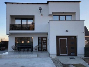 AZURA Imobiliare Pitesti - De Vanzare vila Platou Trivale