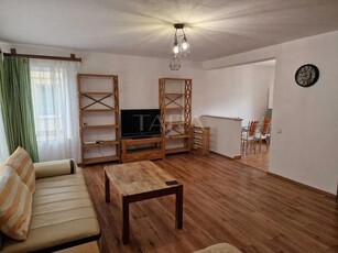 Casa / Vila cu 4 camere de vanzare in zona Parcul Poligon