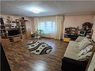 Vanzare apartament 3 camere ultracentral | Decebal Piata Alba Iulia |