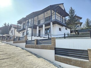 Vila + casa, Magura, Lux