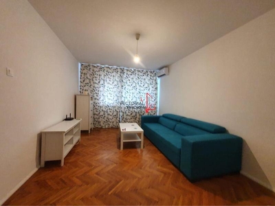 Apartament 2 camere, decomandate, et. 3, 52mp, mobilat, Titan Campia Libertatii de vanzare