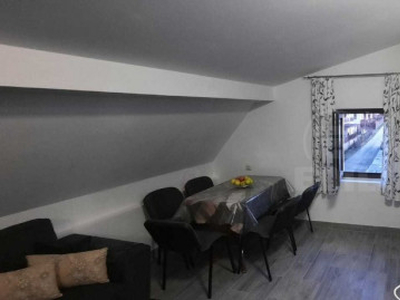 Apartament 3 camere zona Sub Cetate