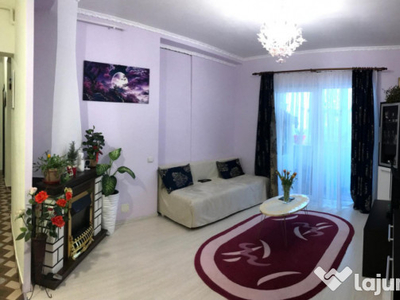 Apartament cu 2 camere, 51 mp, balcon, zona Fagului