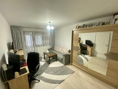 Apartament cu 2 camere, decomandat, zona Tatarasi