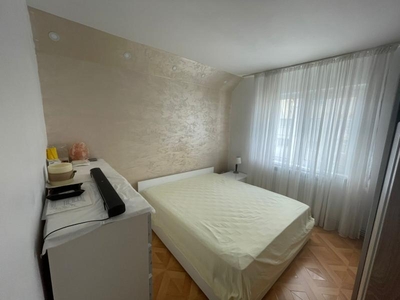 Apartament cu 2 camere, etaj 3/4, zona Dacia