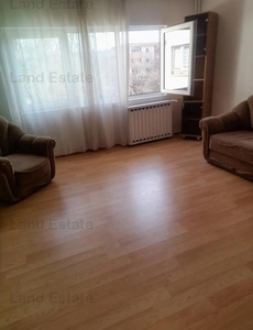 Apartament cu 2 camere in zona Decebal-bloc de 4 nivele