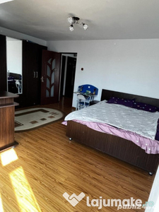 Apartament cu 2 camere zona Andrei Muresanu