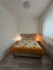 Apartament cu doua camere, in zona Nicolina