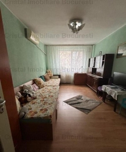 Apartament luminos 3 camere, zona Aparatorii Patriei, la 6 min. de metrou.