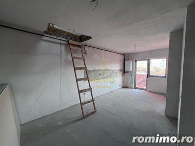 Apartament pe două niveluri, bloc 2020 , Florești