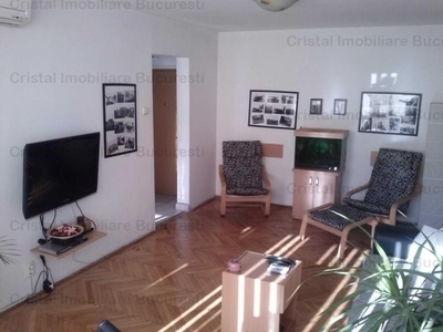 Apartament renovat, 2 camere, zona Obor - Stefan cel Mare, stradal