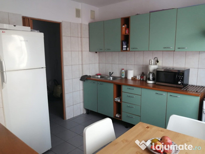 Bd-ul Decebal, adiacent, apartament 2 camere